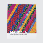 Couverture d’un livre avec le titre « Mandela : Lutte pour la liberté » sur un motif shwe-shwe multicolore.